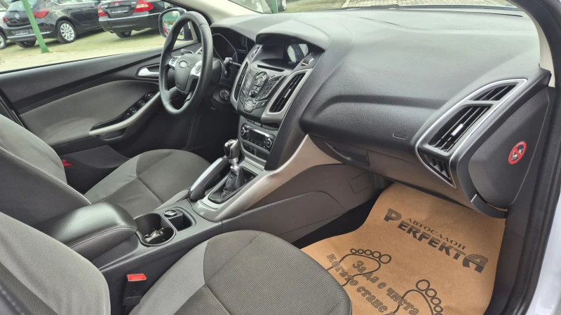 Ford Focus 1.6 диз. 95к.с., снимка 14 - Автомобили и джипове - 52049303