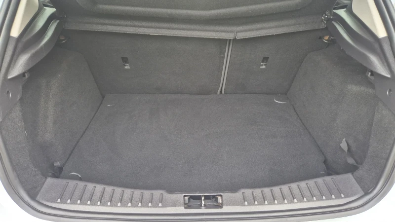 Ford Focus 1.6 диз. 95к.с., снимка 16 - Автомобили и джипове - 52049303