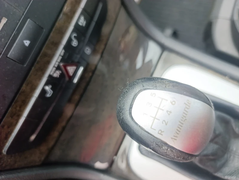 Mercedes-Benz E 270 E 270, снимка 14 - Автомобили и джипове - 52705846