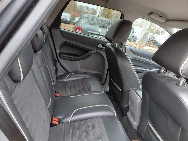 Ford Focus 2.0-136кс.-6скор., снимка 13 - Автомобили и джипове - 52828265