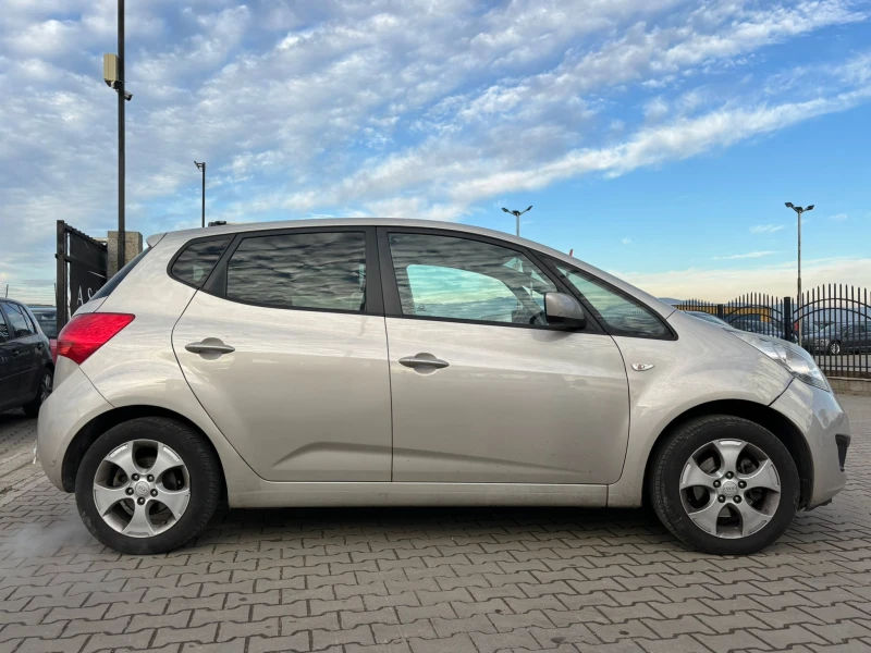 Kia Venga / 1.4I / GAS / 90HP / EURO 5 / , снимка 6 - Автомобили и джипове - 52835224
