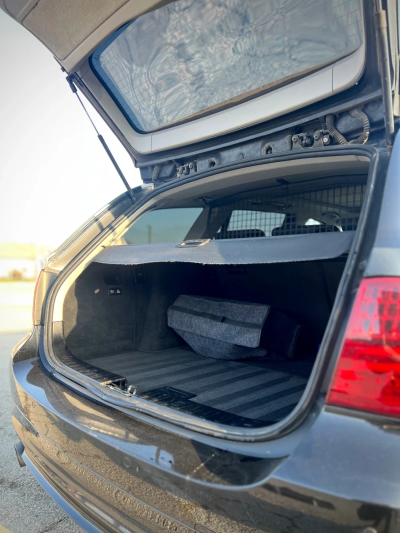 BMW 320 320 D Face Navi/Recaro/Xenon, снимка 12 - Автомобили и джипове - 53034824