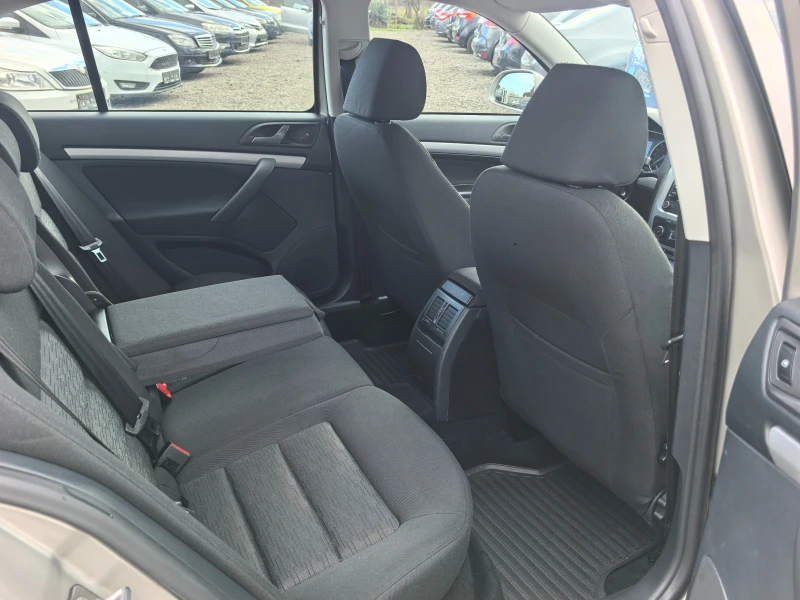 Skoda Octavia 1.6TDI , снимка 12 - Автомобили и джипове - 53392924