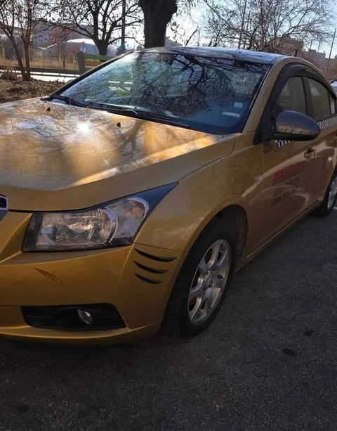 Chevrolet Cruze, снимка 1 - Автомобили и джипове - 48464506