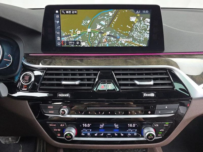 BMW 530 530d M Sport Package| 265к.с.| ВКЛ.ТЕХНОТЕСТ, снимка 13 - Автомобили и джипове - 55441235