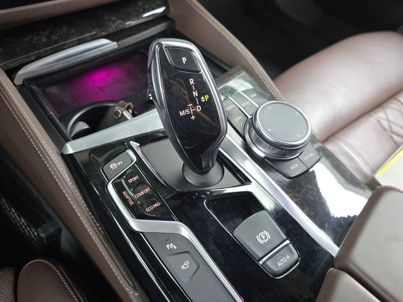 BMW 530 530d M Sport Package| 265к.с.| ВКЛ.ТЕХНОТЕСТ, снимка 9 - Автомобили и джипове - 55441235