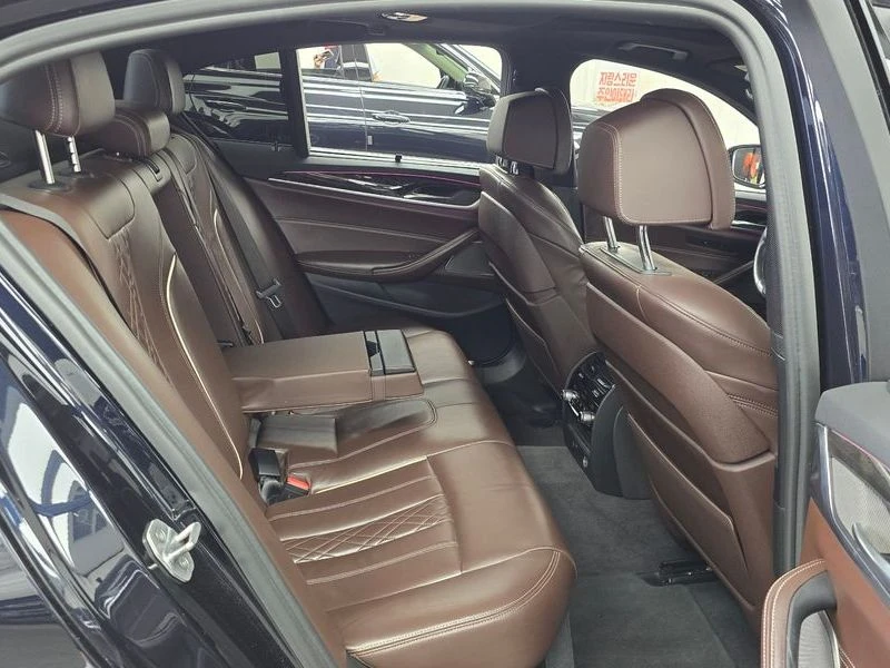 BMW 530 530d M Sport Package| 265к.с.| ВКЛ.ТЕХНОТЕСТ, снимка 11 - Автомобили и джипове - 55441235