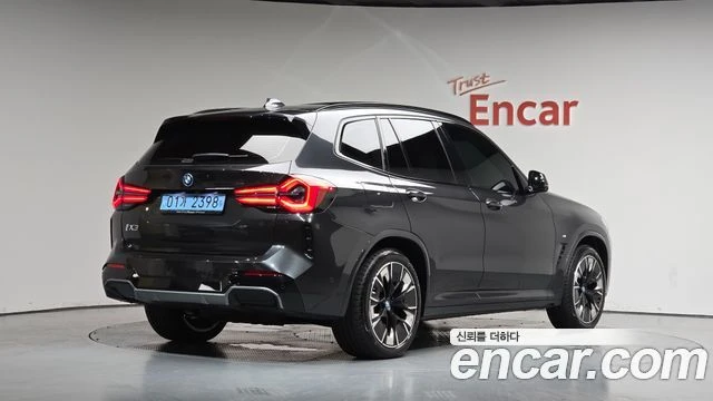 BMW iX3, снимка 2 - Автомобили и джипове - 56282147