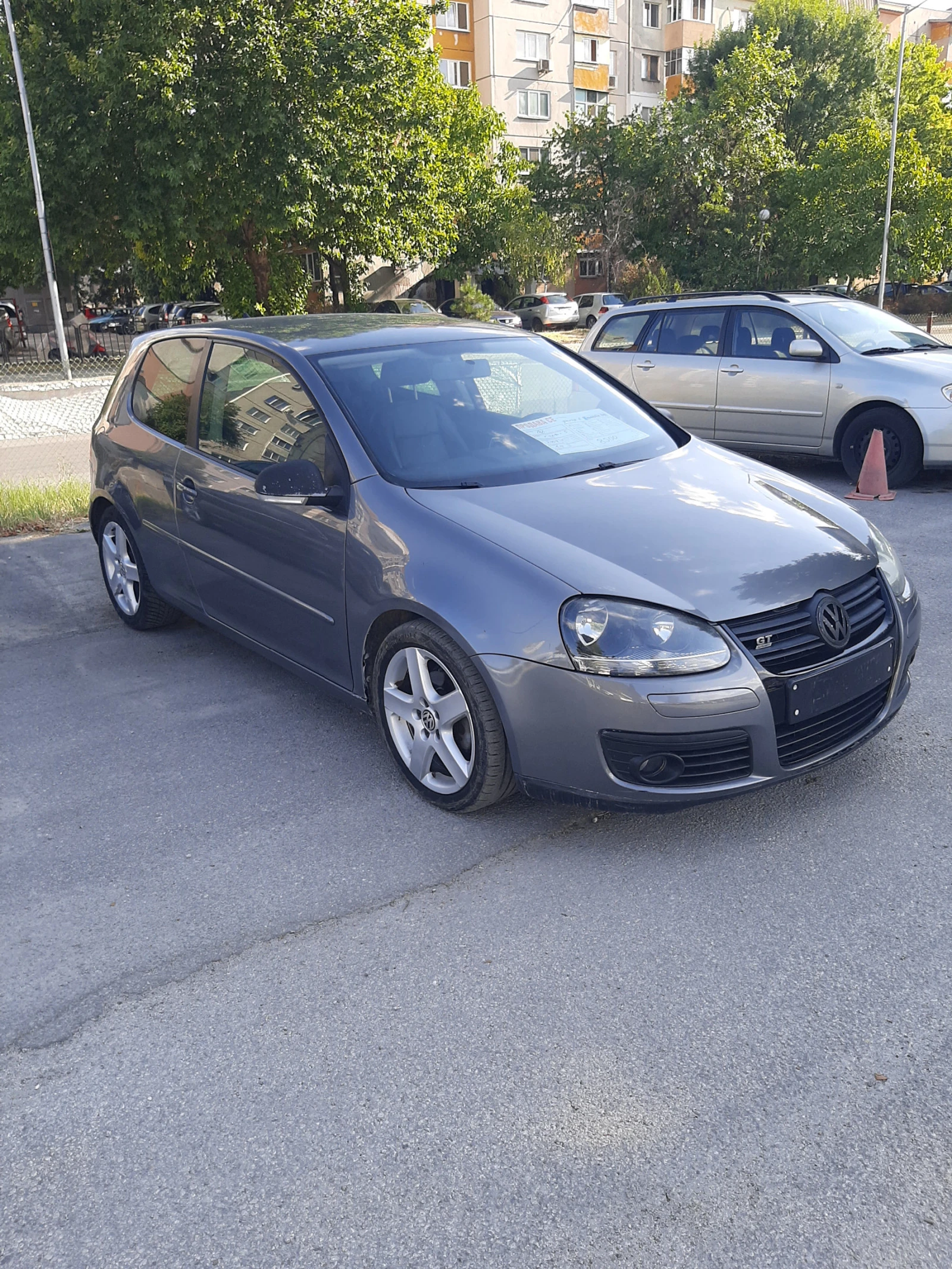 VW Golf 1.4 GTI Автомат - изображение 8