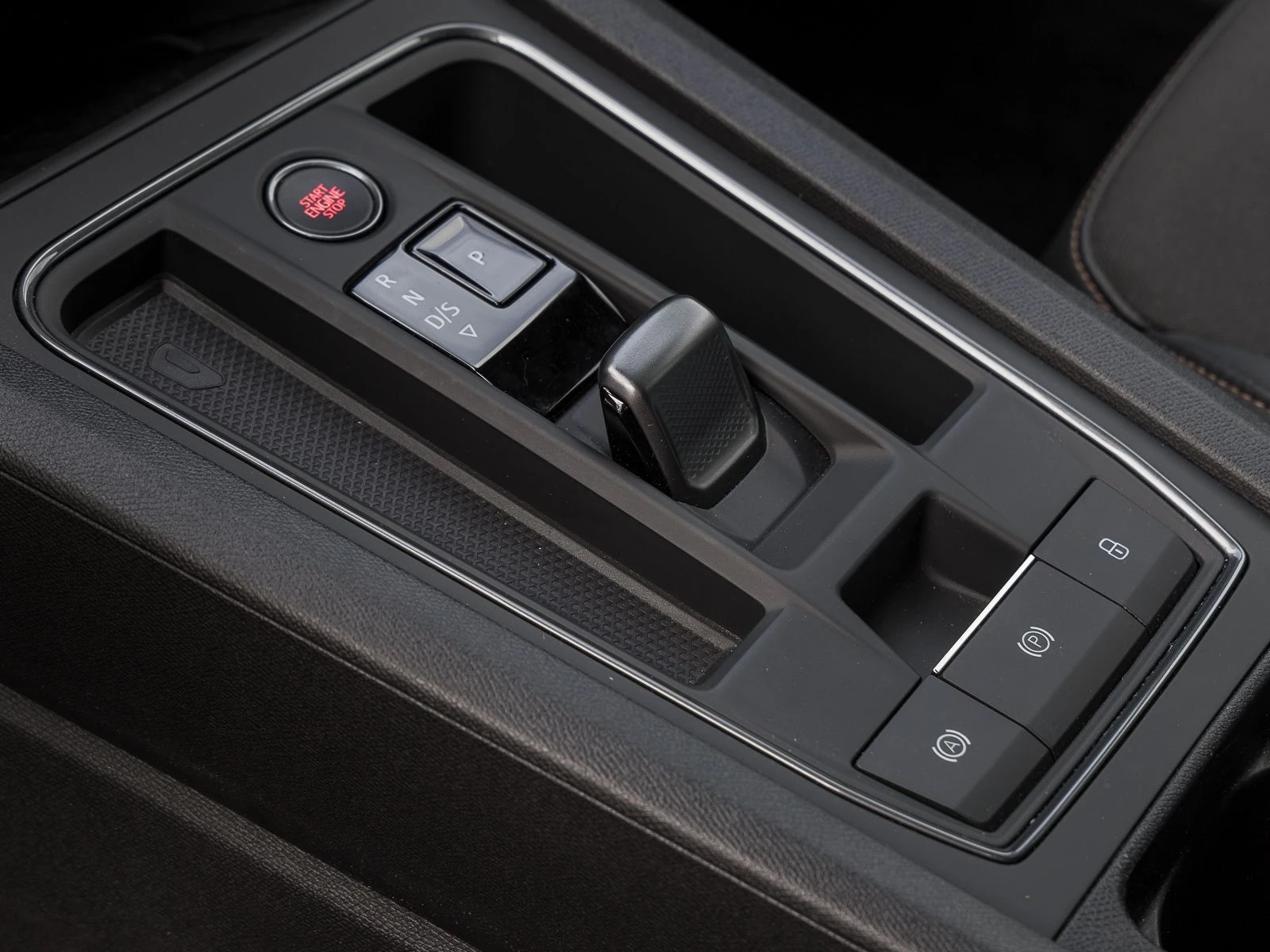 Cupra Formentor 1.4 e-Hybrid* DISTRONIC* KEYLESS* CARPLAY*  | Mobile.bg   11