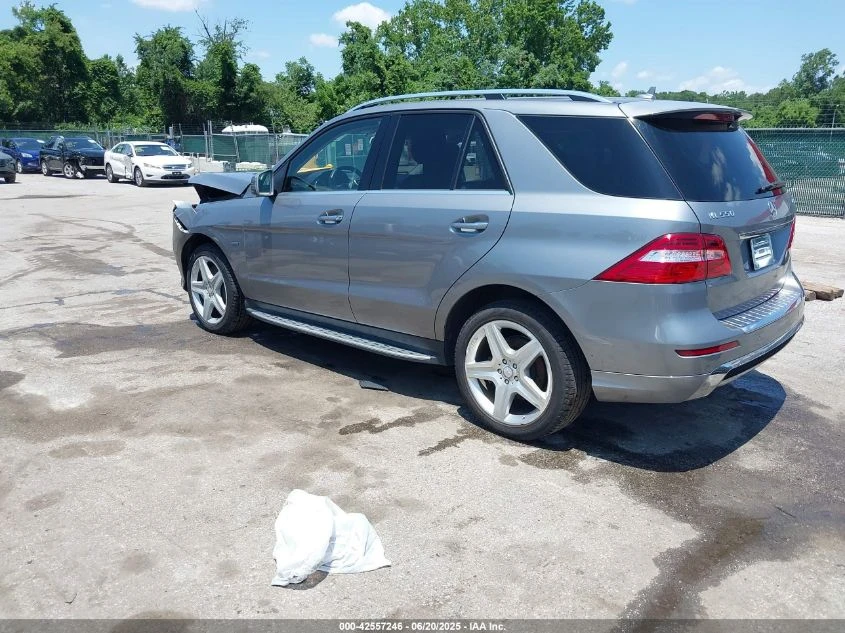 Mercedes-Benz ML 550 4.6L V-8 DI, DOHC, VVT, TURBO, 402HP All Wheel - изображение 10