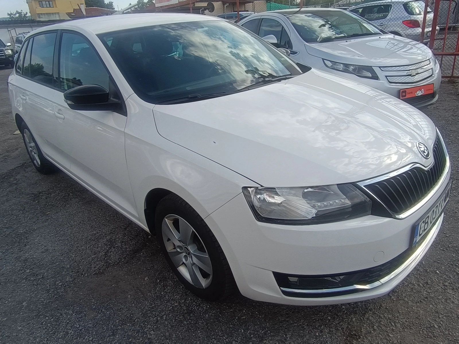 Skoda Rapid 181 ХИЛ.КМ-ИСТИНСКИ !!!  - изображение 2