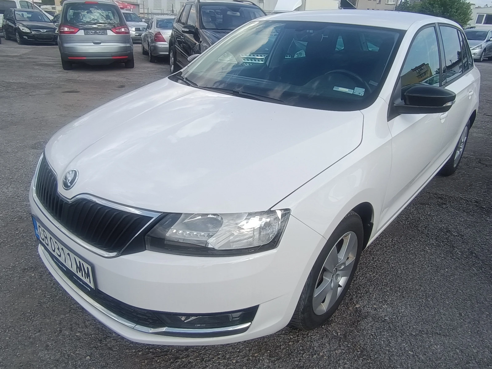 Skoda Rapid 181 ХИЛ.КМ-ИСТИНСКИ !!!  | Mobile.bg — изображение 17