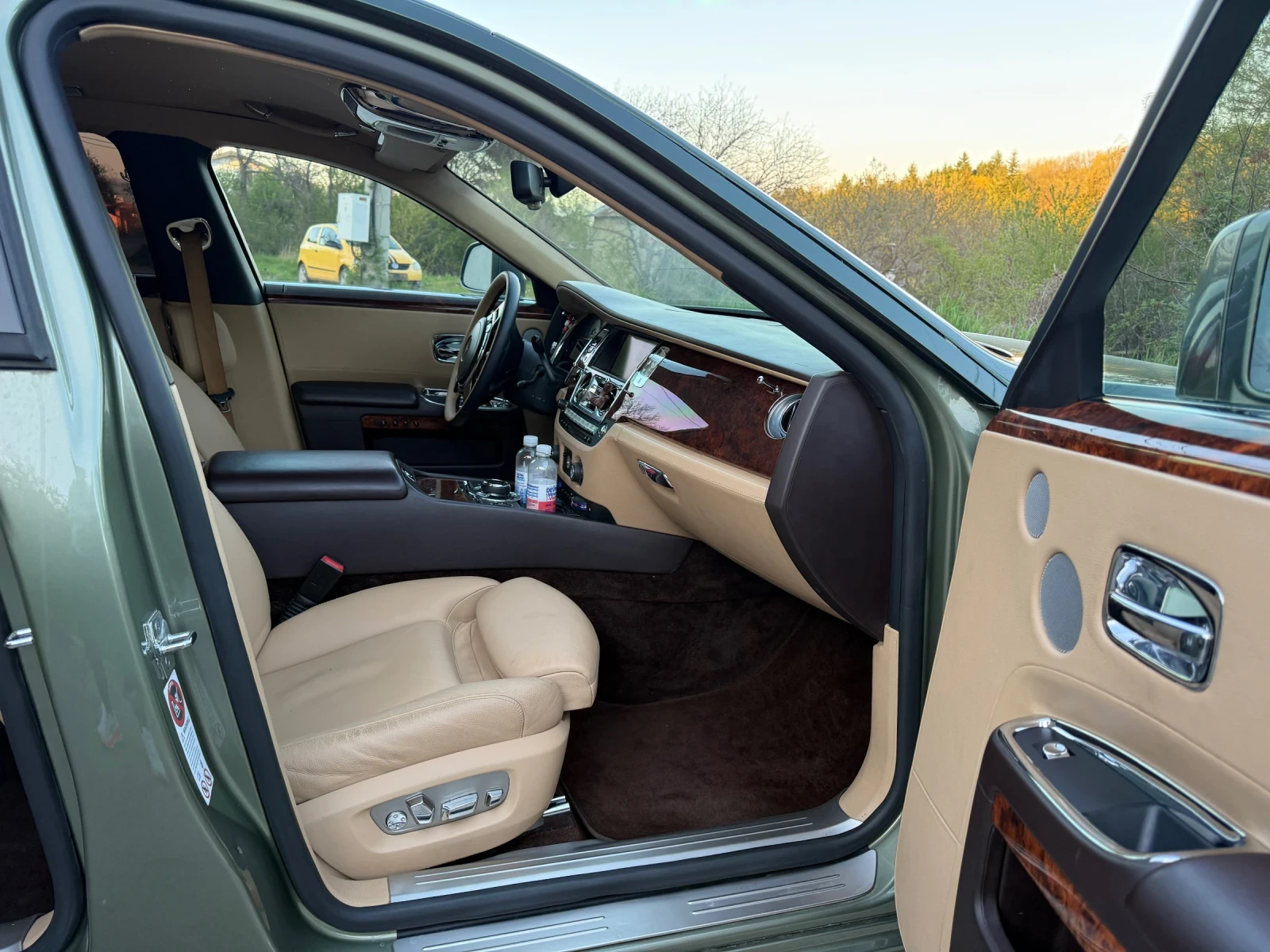 Rolls-Royce Ghost ФЕЙС* GREEN EDITION* , снимка 13 - Автомобили и джипове - 51596515