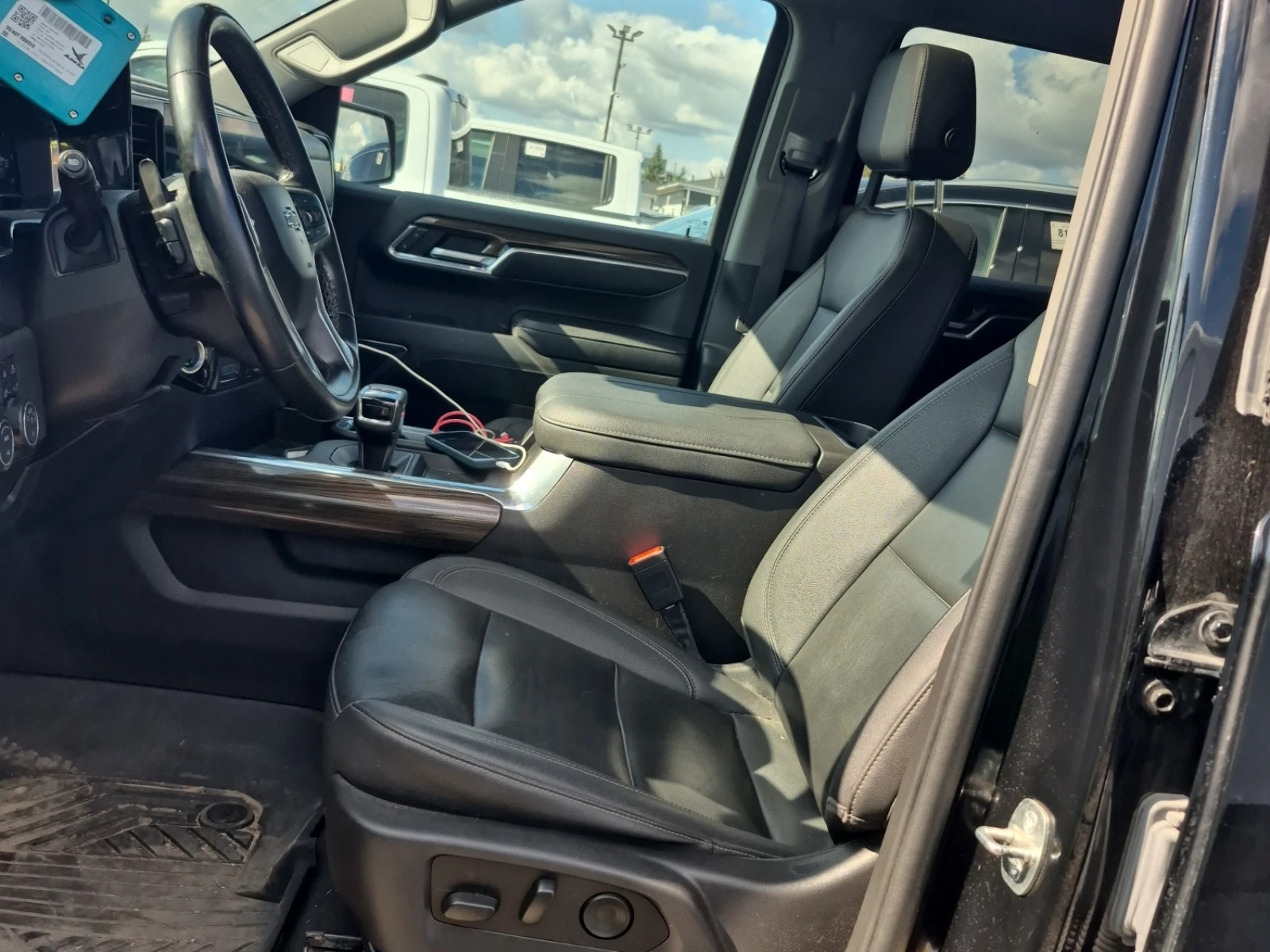 Chevrolet Silverado LT TRAIL BOSS CREW * * CARFAX * * АВТО КРЕДИТ * *  - изображение 5