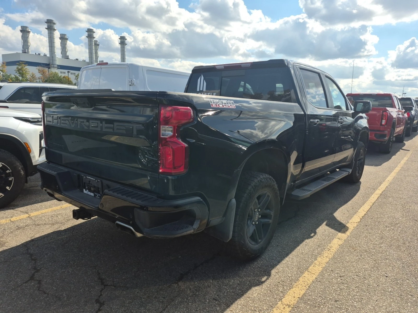 Chevrolet Silverado LT TRAIL BOSS CREW * * CARFAX * * АВТО КРЕДИТ * *  - изображение 3