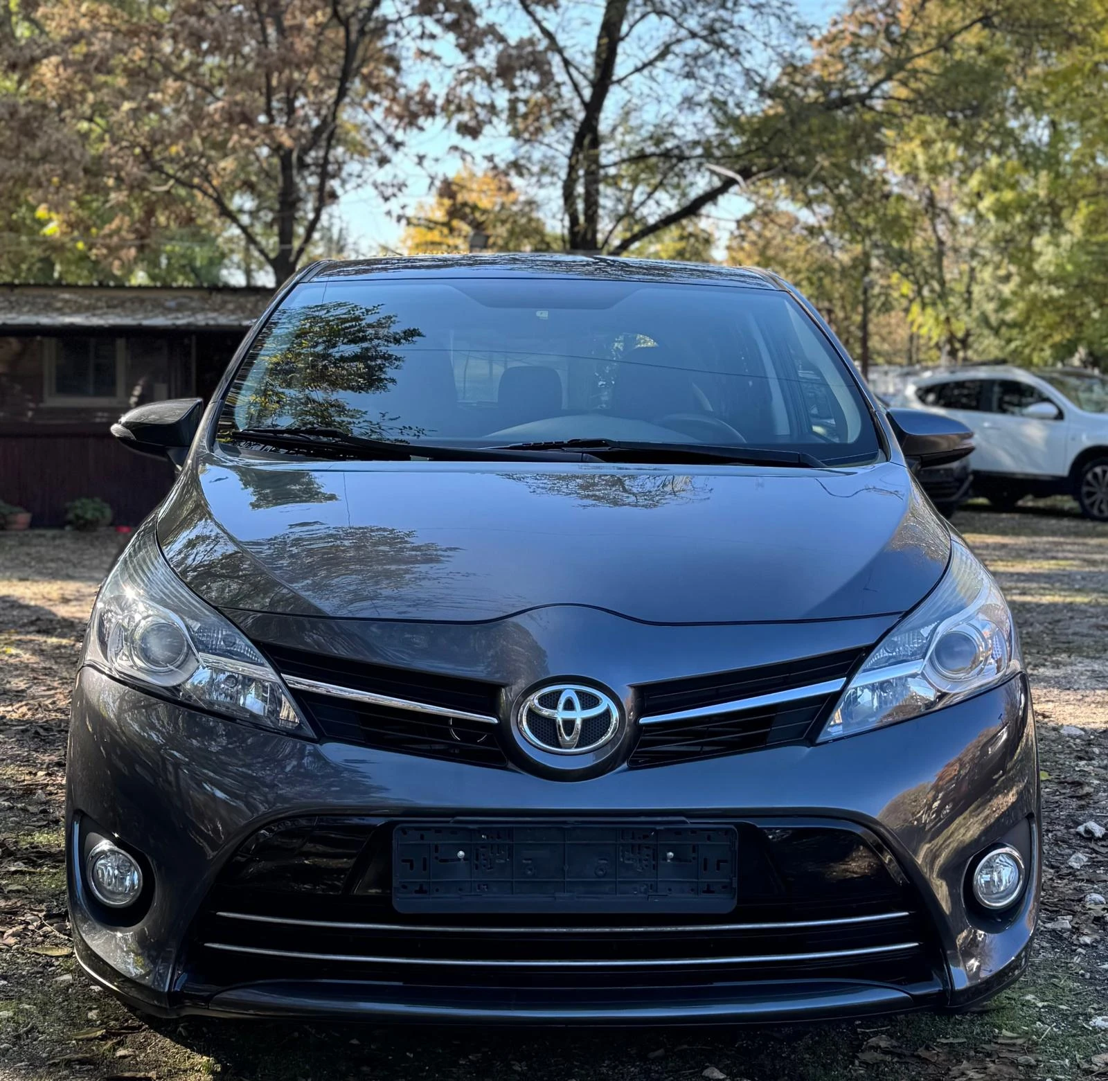 Toyota Verso Италия | Mobile.bg — изображение 1