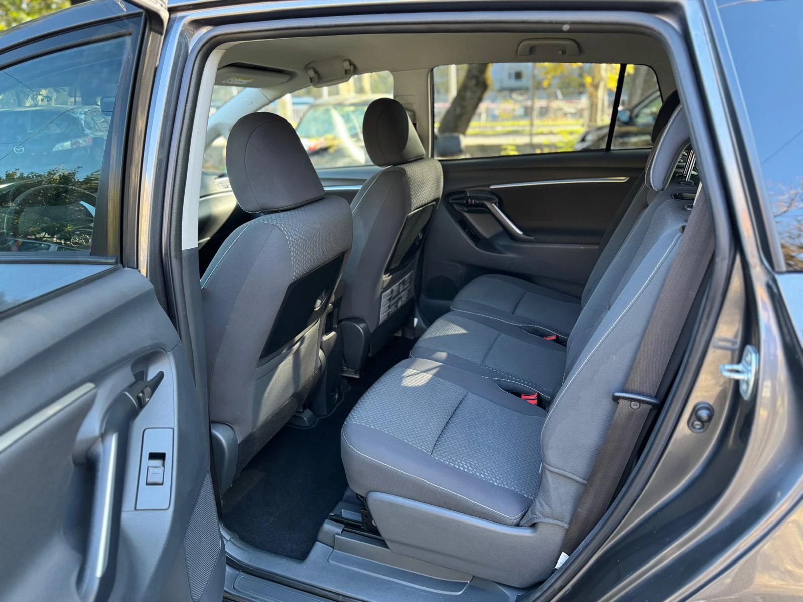 Toyota Verso Италия | Mobile.bg — изображение 13