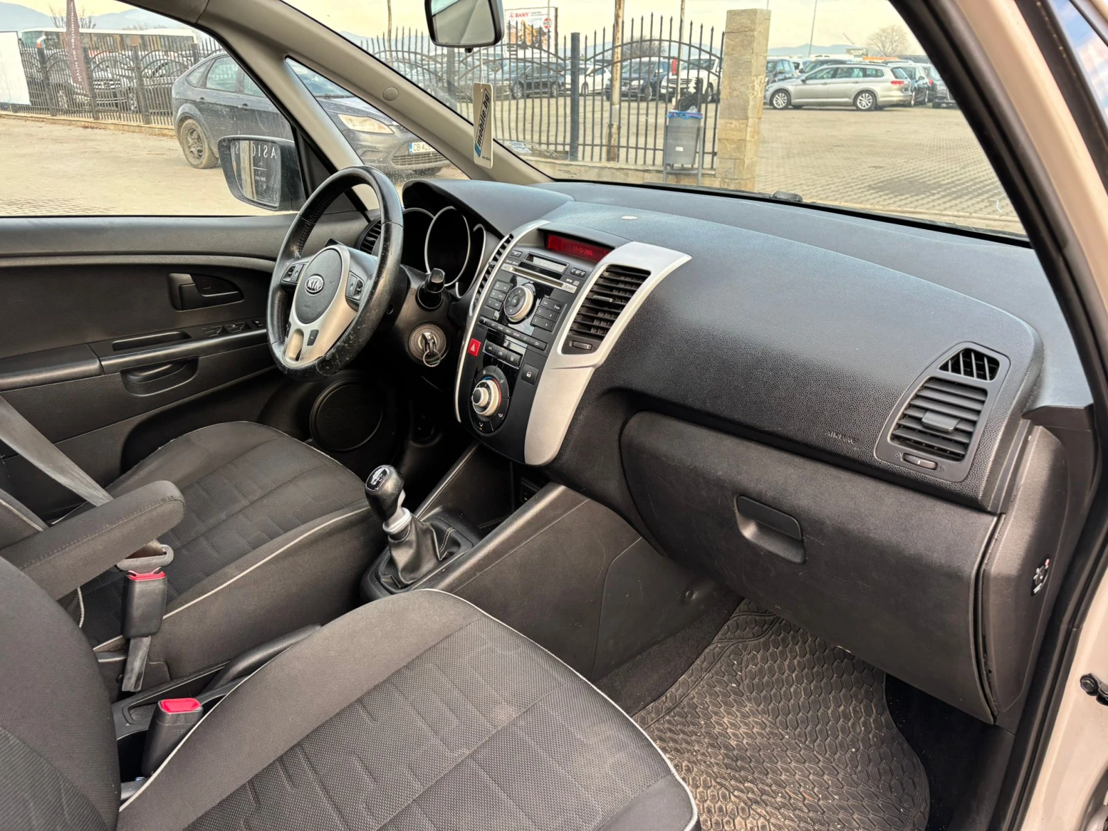 Kia Venga / 1.4I / GAS / 90HP / EURO 5 /  | Mobile.bg � ����������� 11