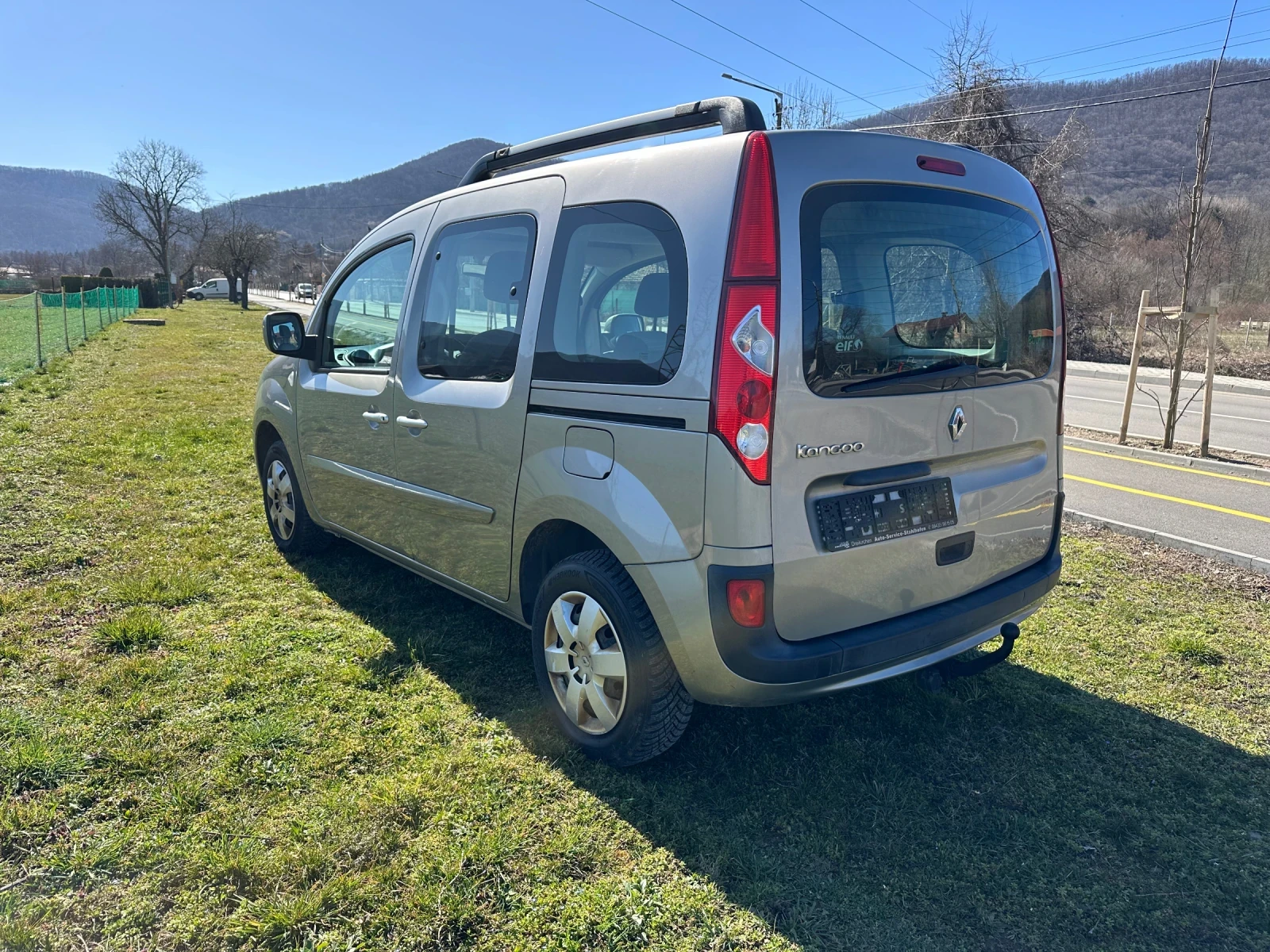 Renault Kangoo 1.5 DCI, снимка 4 - Автомобили и джипове - 53818085