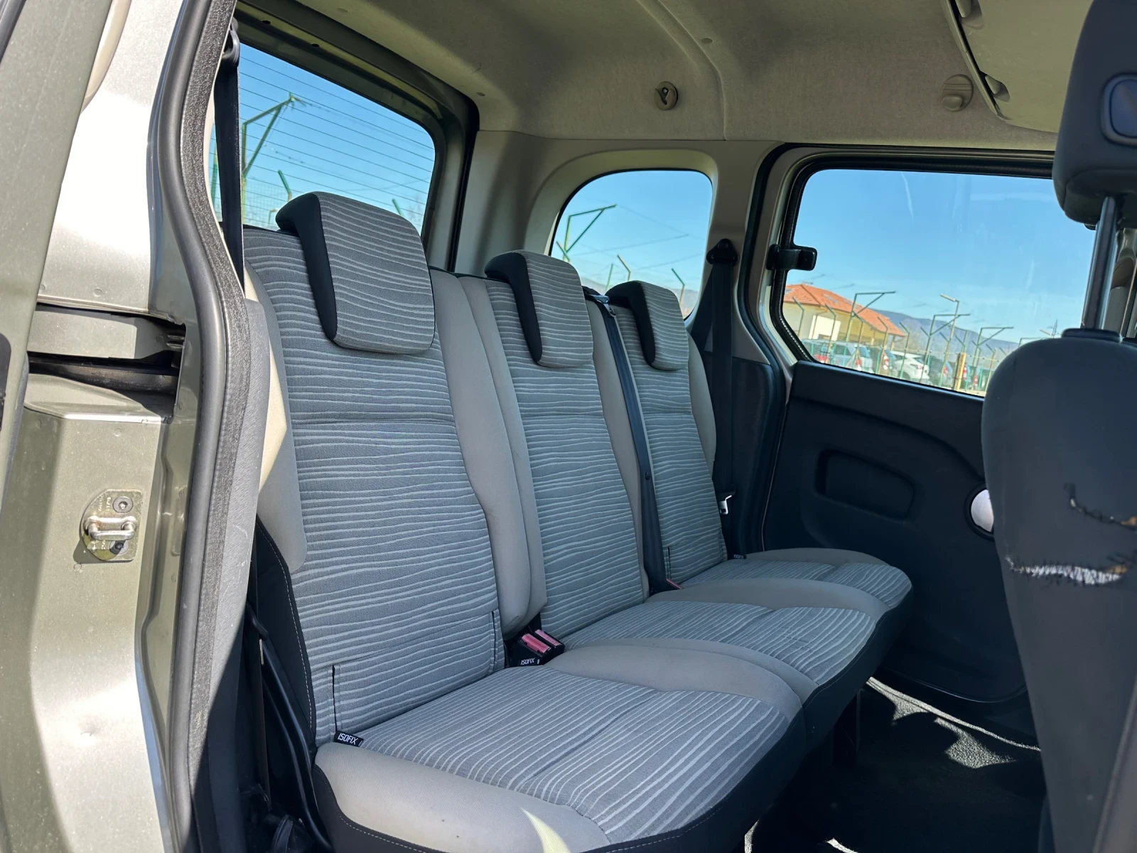 Renault Kangoo 1.5 DCI, снимка 14 - Автомобили и джипове - 53818085