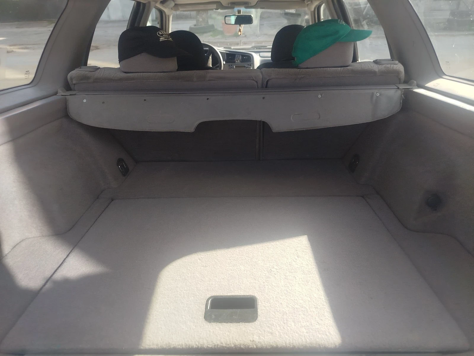 Nissan Primera, снимка 10 - Автомобили и джипове - 53840332