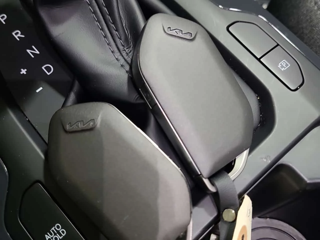 Kia K4 * EX * CARFAX * ЦЕНА ДО БГ, снимка 8 - Автомобили и джипове - 54082609