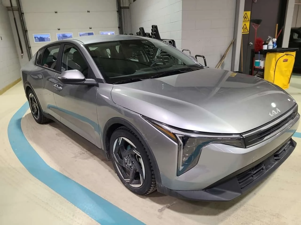 Kia K4 * EX * CARFAX * ЦЕНА ДО БГ, снимка 2 - Автомобили и джипове - 54082609