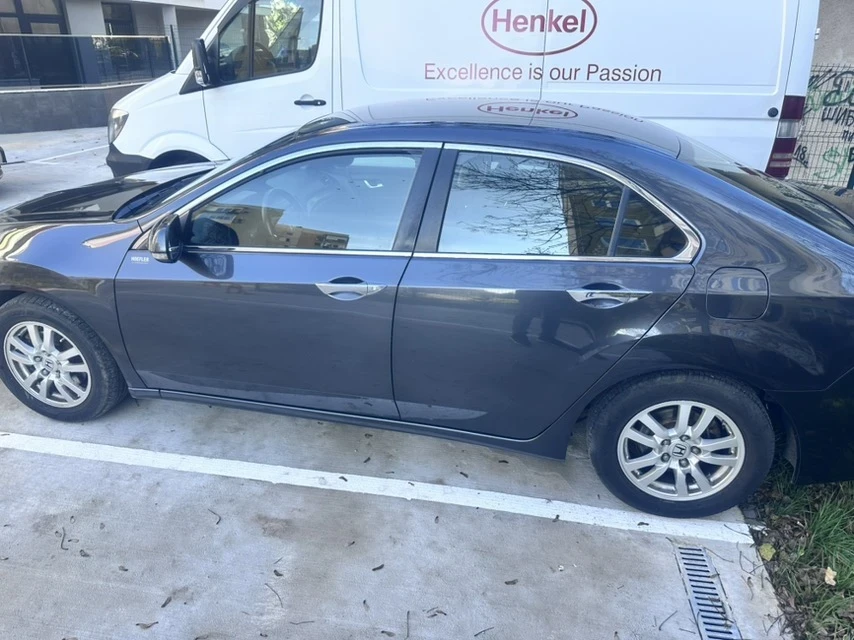 Honda Accord 2.0 , снимка 13 - Автомобили и джипове - 54088598