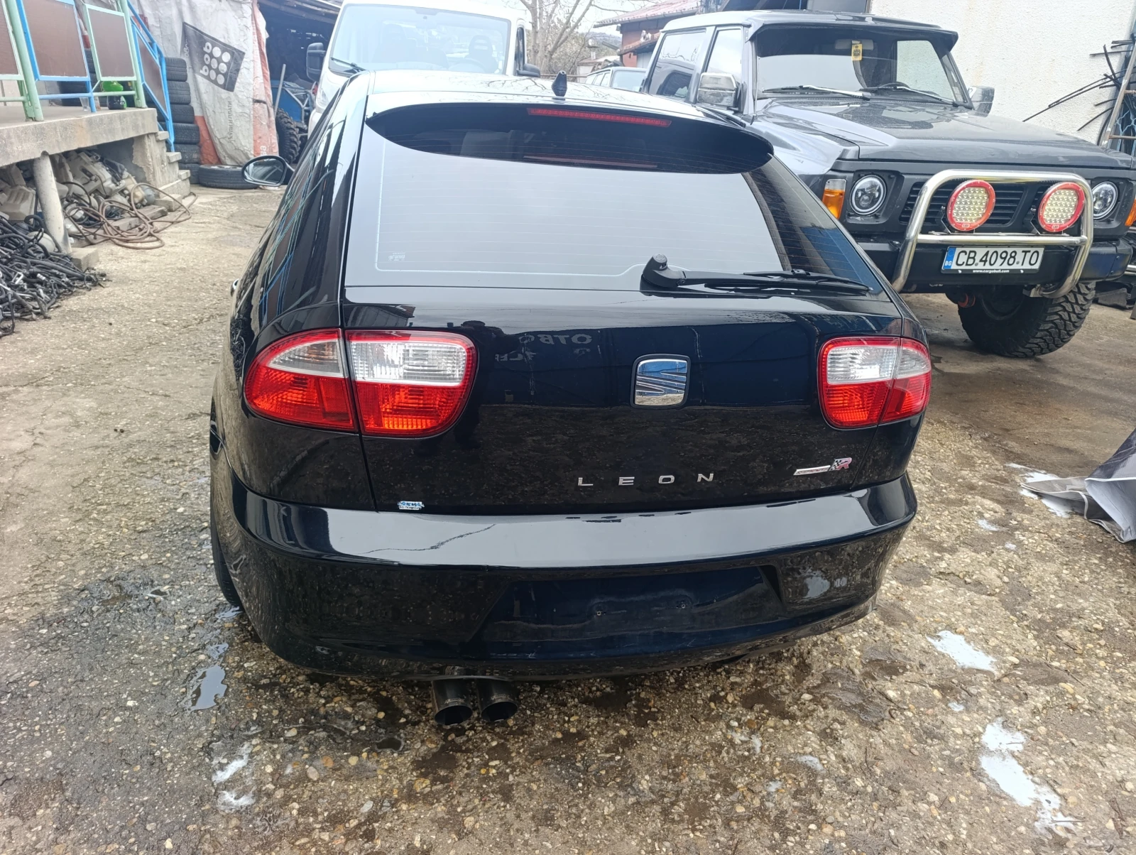 Seat Leon 1.8т BAM 225 Cupra, снимка 3 - Автомобили и джипове - 54100940