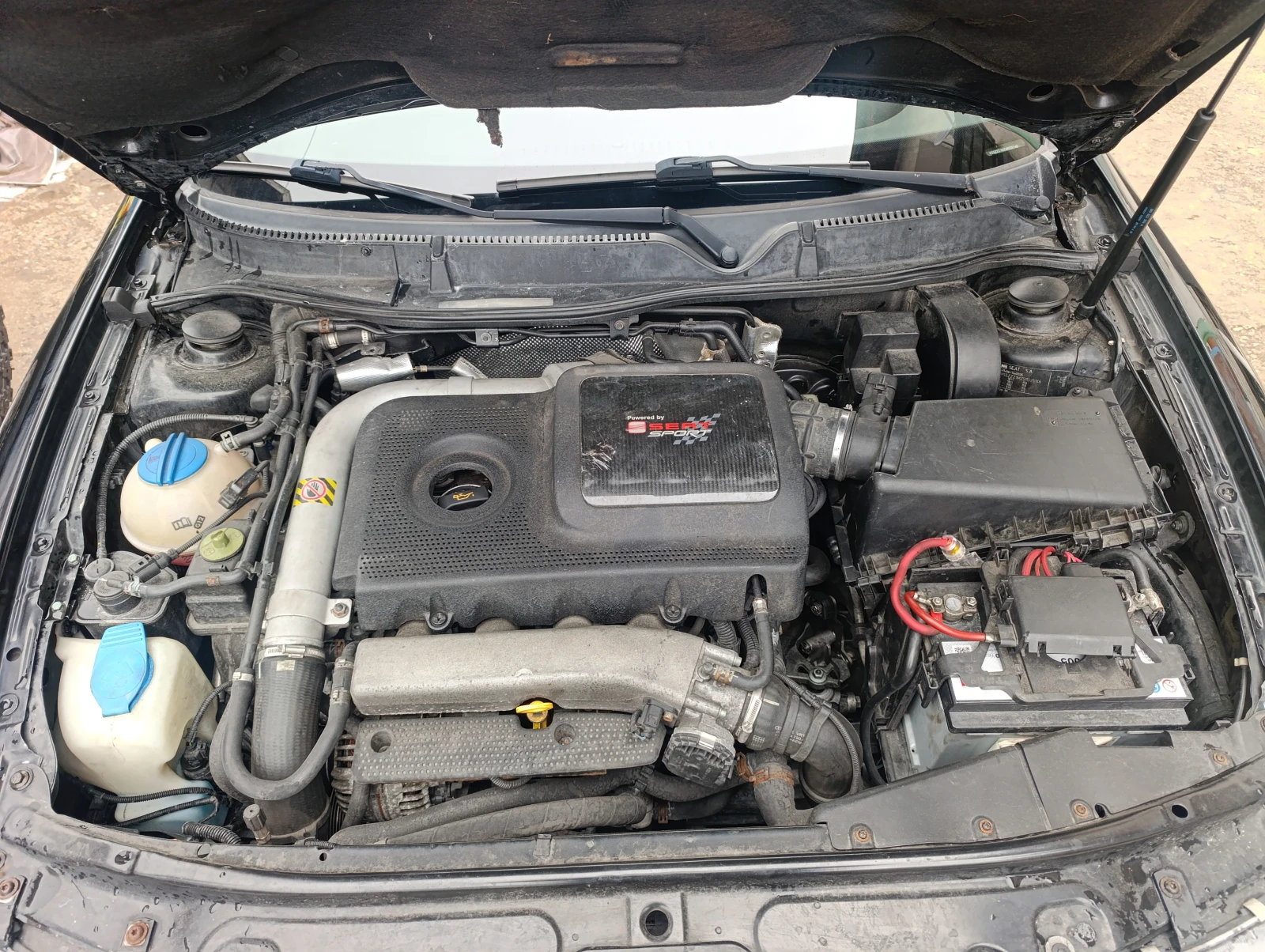 Seat Leon 1.8т BAM 225 Cupra, снимка 13 - Автомобили и джипове - 54100940