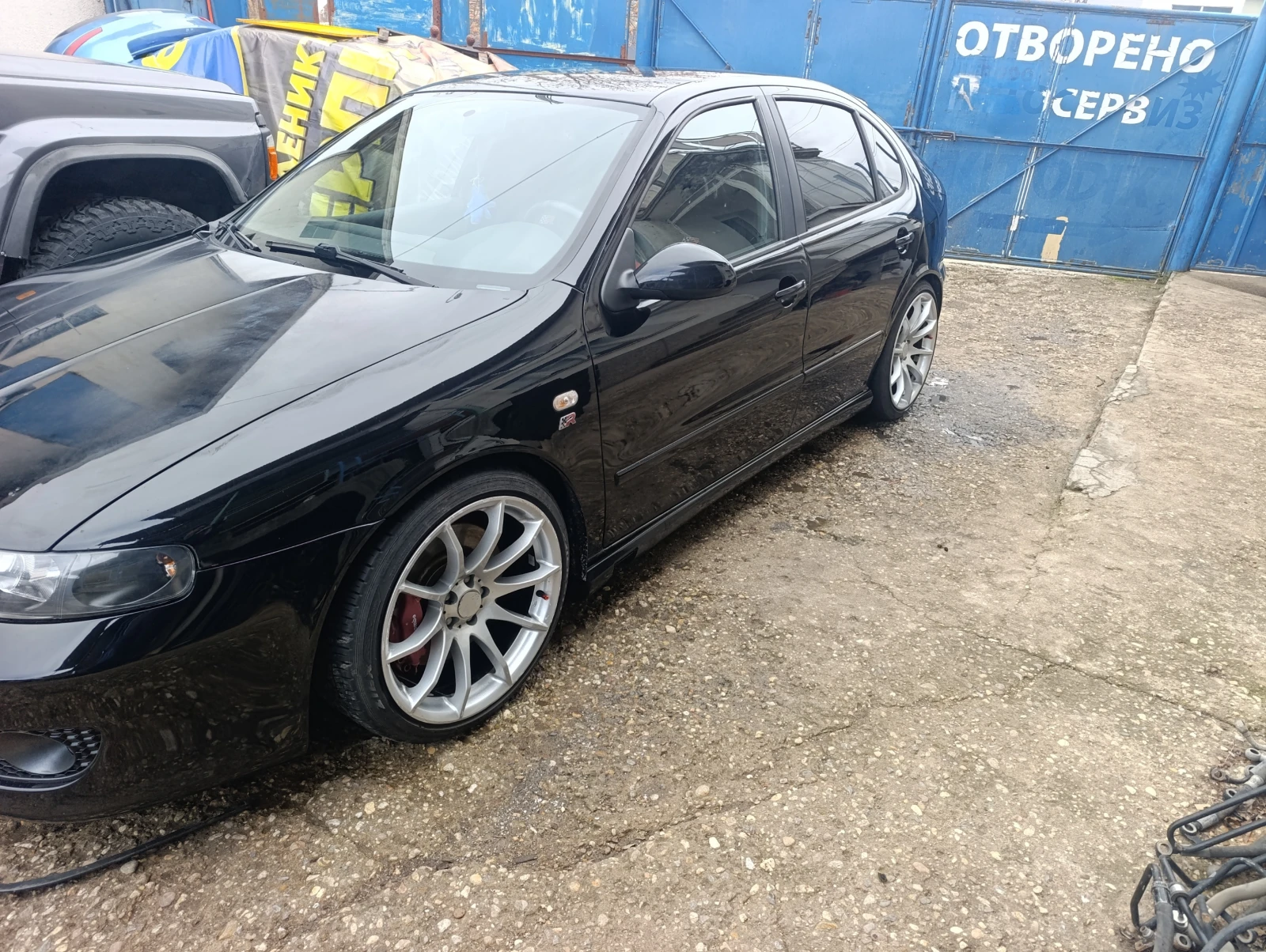 Seat Leon 1.8т BAM 225 Cupra, снимка 2 - Автомобили и джипове - 54100940