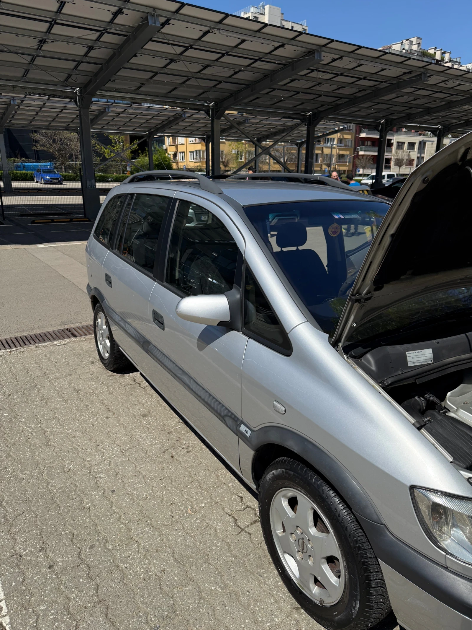 Opel Zafira, снимка 9 - Автомобили и джипове - 54335290