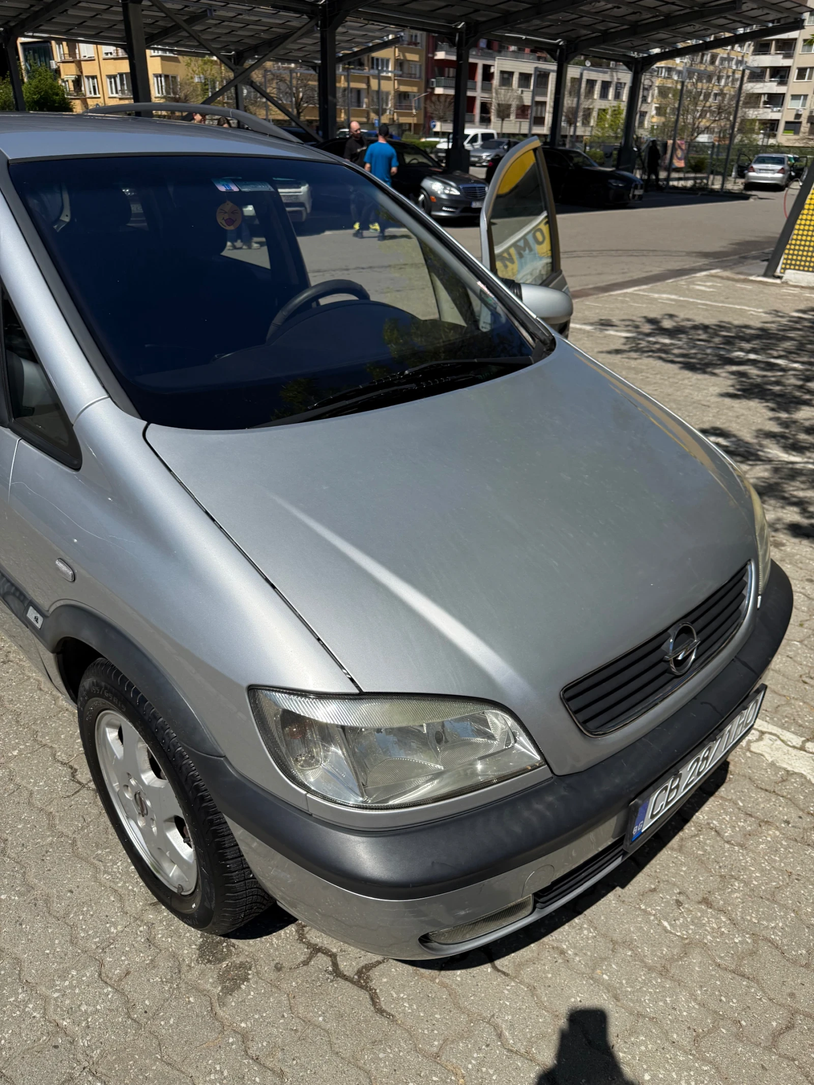 Opel Zafira, снимка 17 - Автомобили и джипове - 54335290