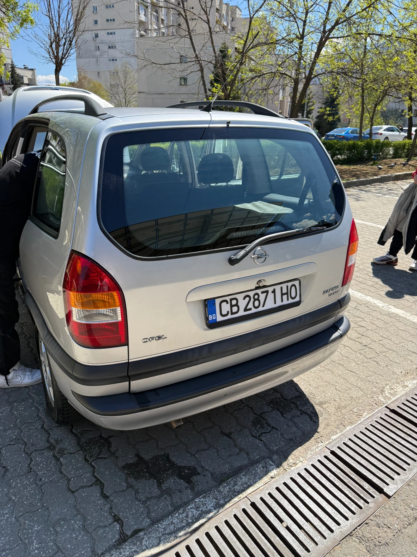 Opel Zafira, снимка 6 - Автомобили и джипове - 54335290