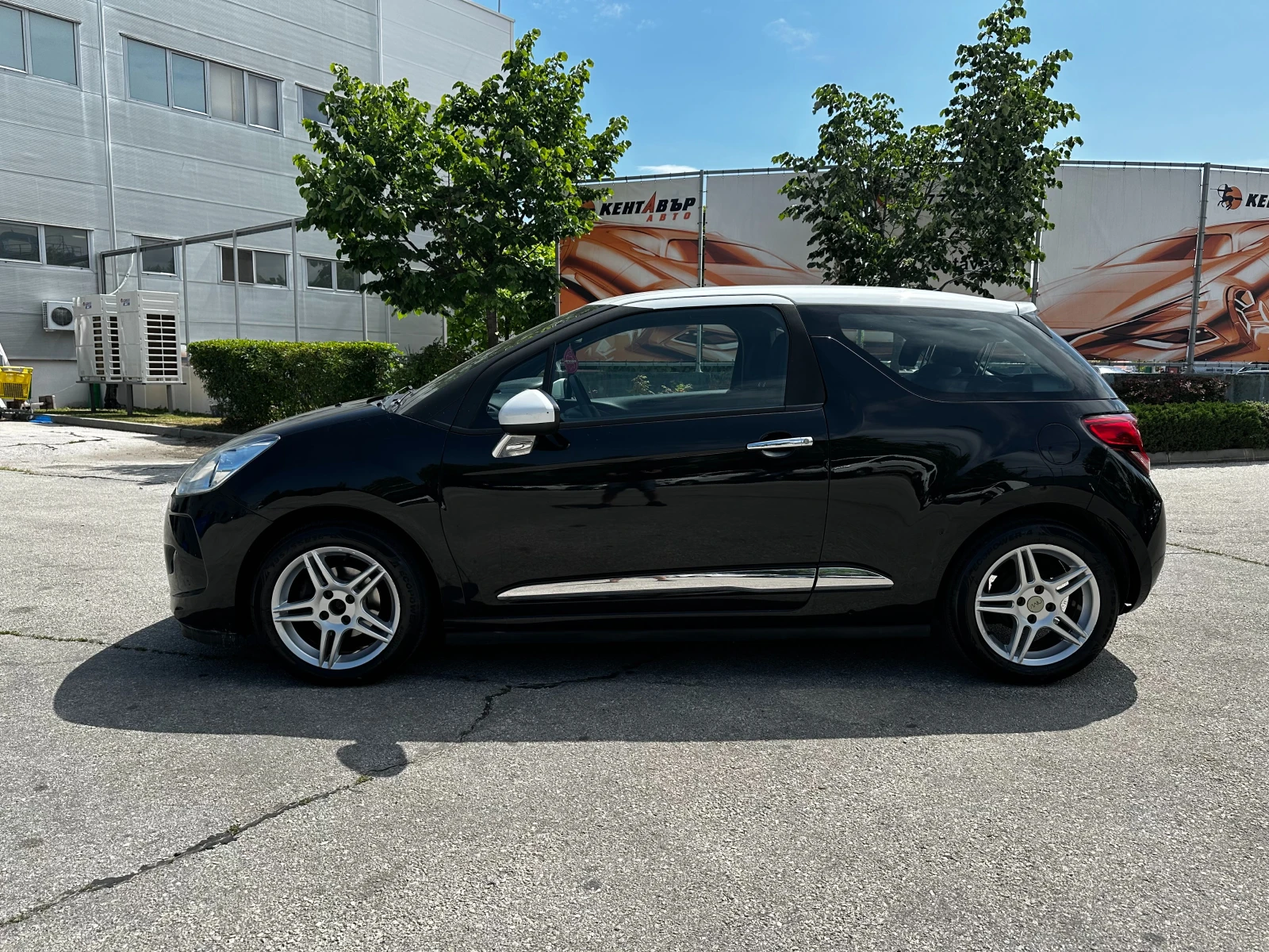 Citroen DS3 1.2i 82 к.с., снимка 2 - Автомобили и джипове - 54746953