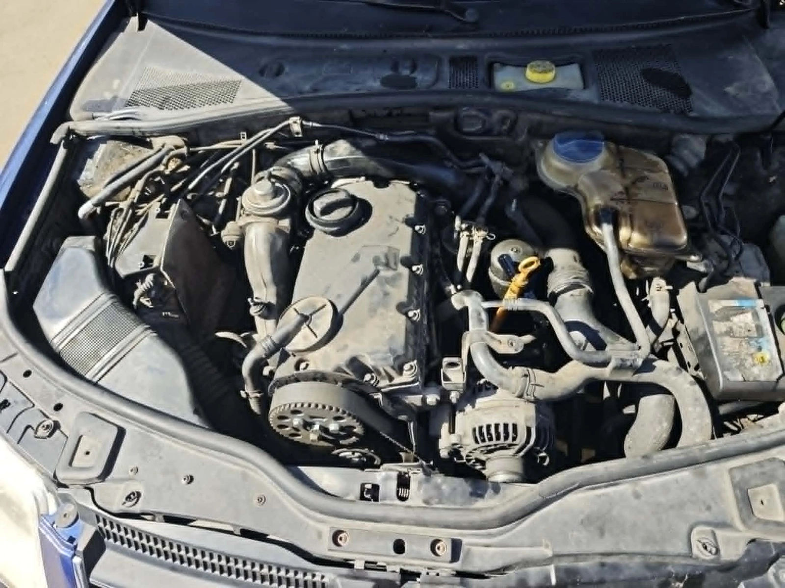 VW Passat 1.9 TDI, снимка 6 - Автомобили и джипове - 55095866