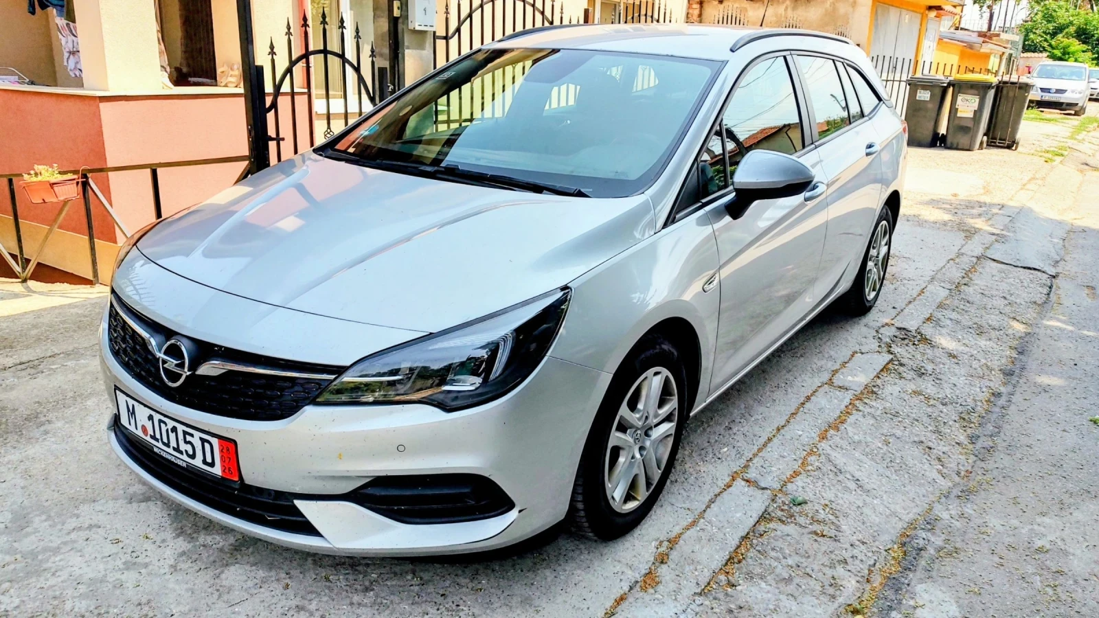 Opel Astra 1.5 CDTI Sports Tourer Edition Restyling , снимка 2 - Автомобили и джипове - 55119711