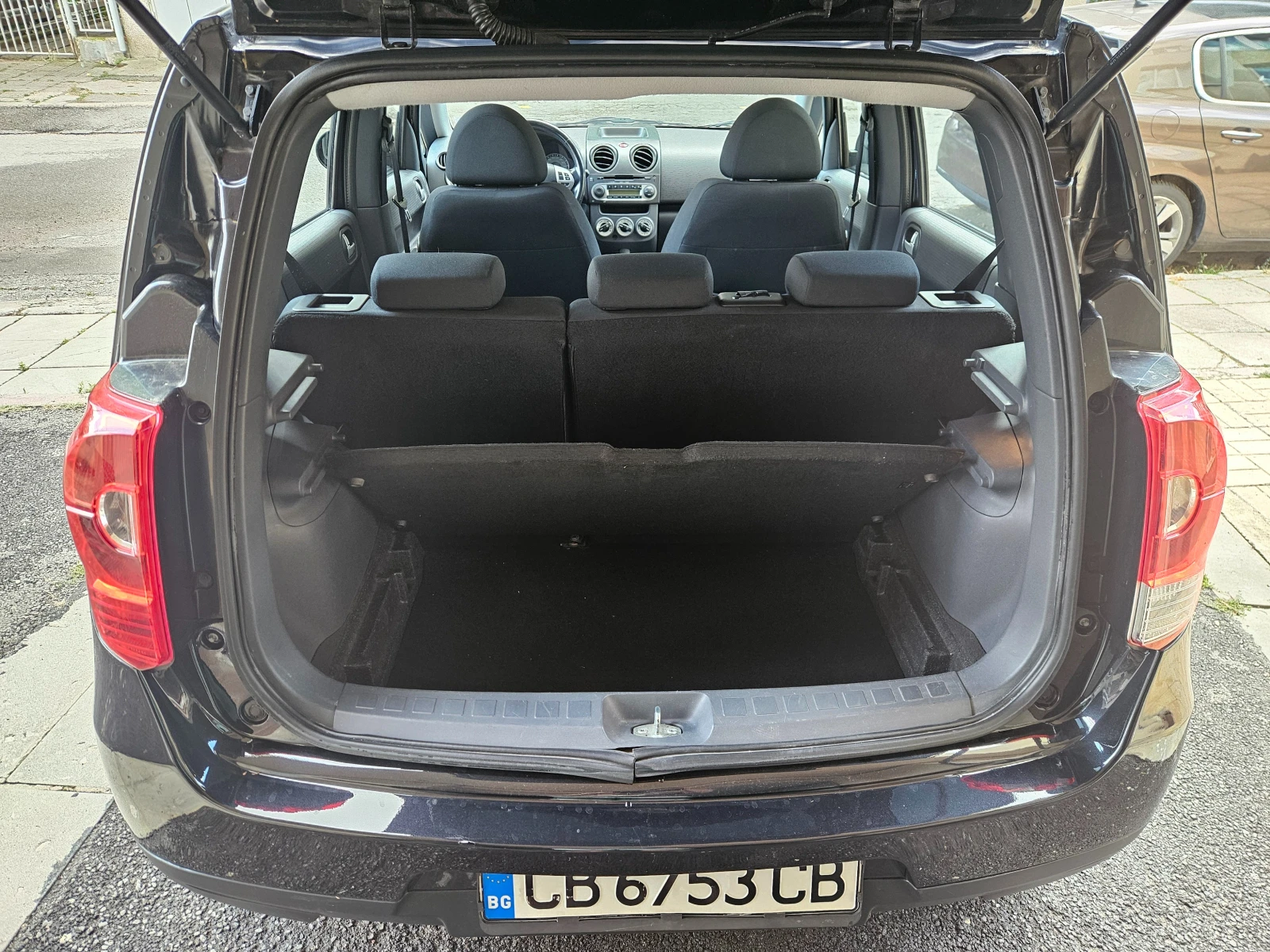 Mitsubishi Colt 1.3i FACELIFT, снимка 6 - Автомобили и джипове - 55428708