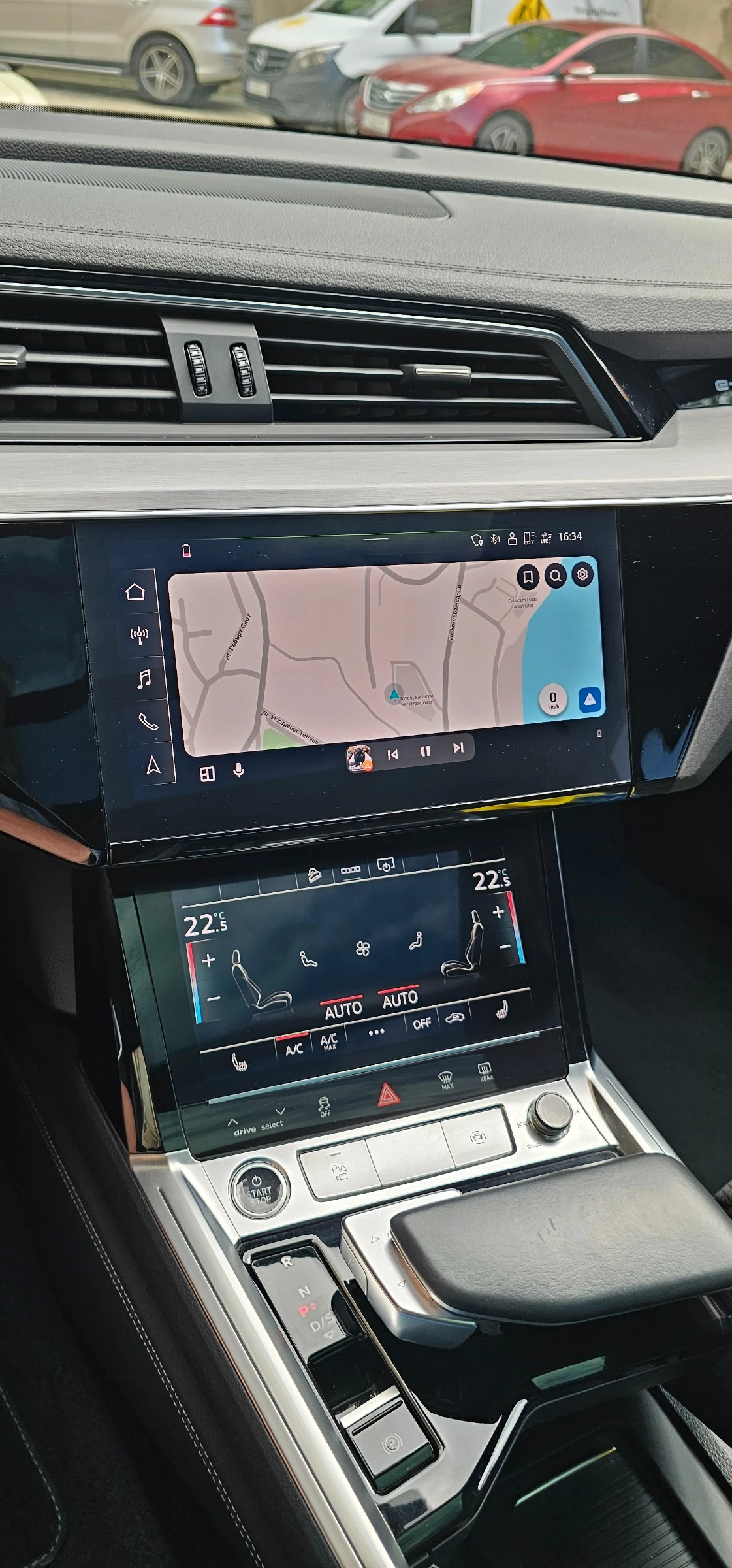 Audi E-Tron Q8 S line, за маняци!, снимка 15 - Автомобили и джипове - 55631573