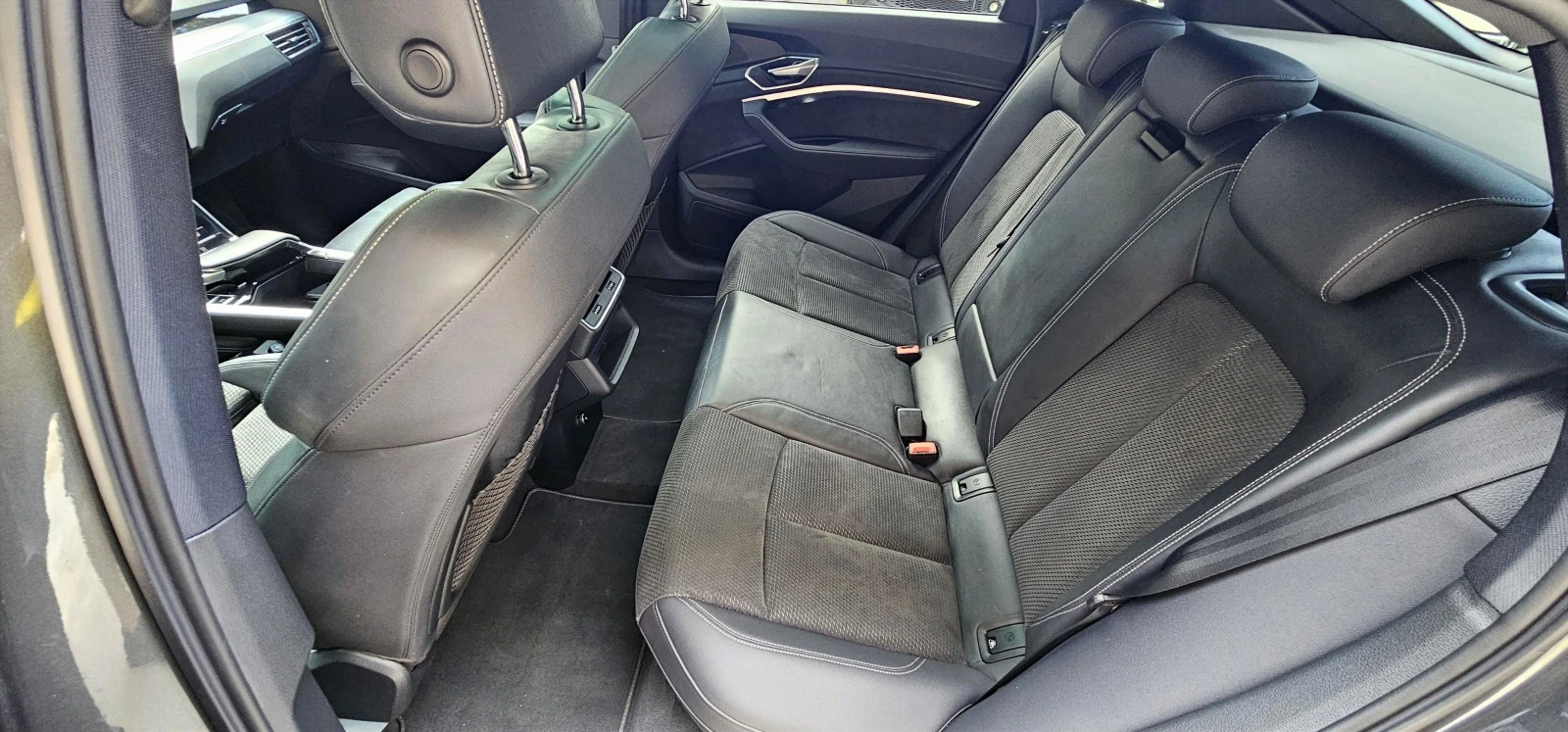 Audi E-Tron Q8 S line, за маняци!, снимка 12 - Автомобили и джипове - 55631573