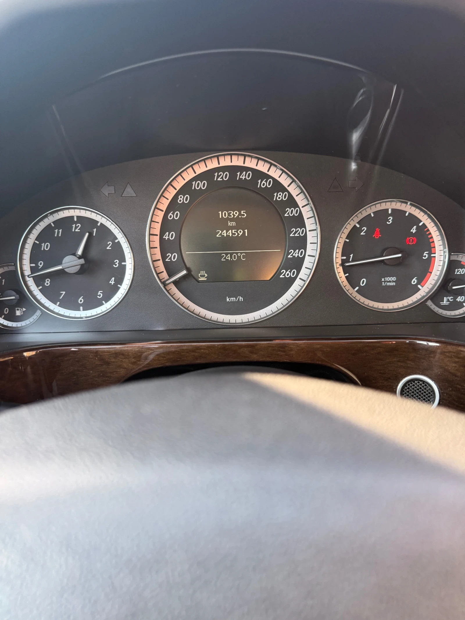 Mercedes-Benz E 250 2.2cdi, снимка 6 - Автомобили и джипове - 55939203