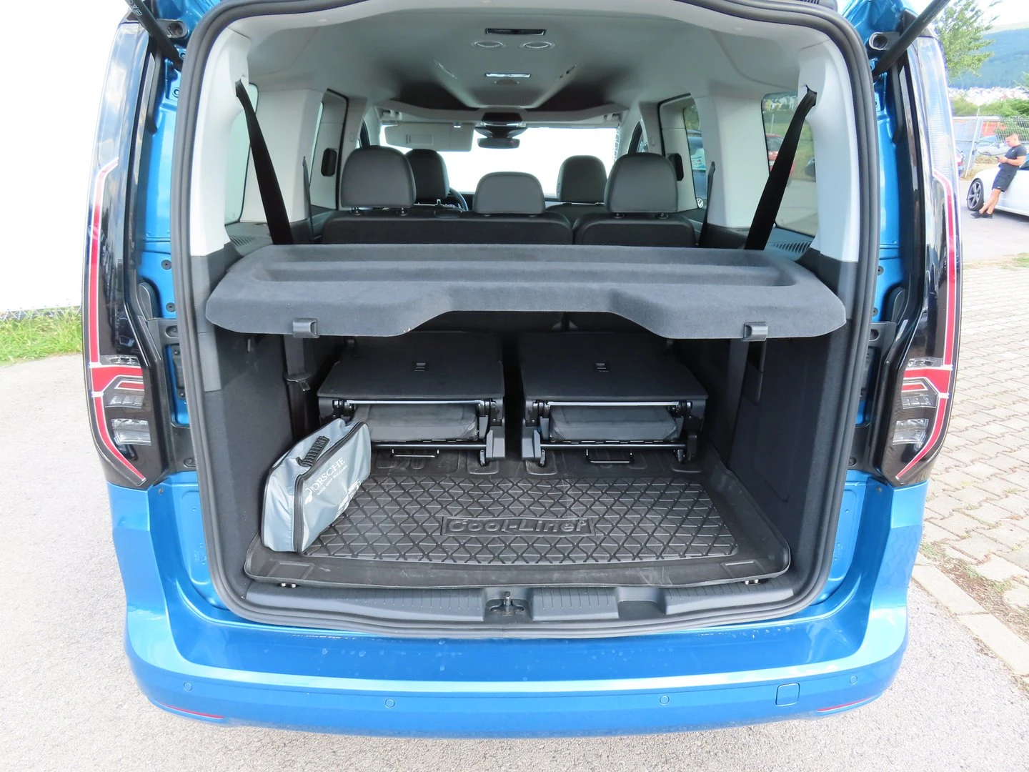 VW Caddy, снимка 16 - Автомобили и джипове - 56420374