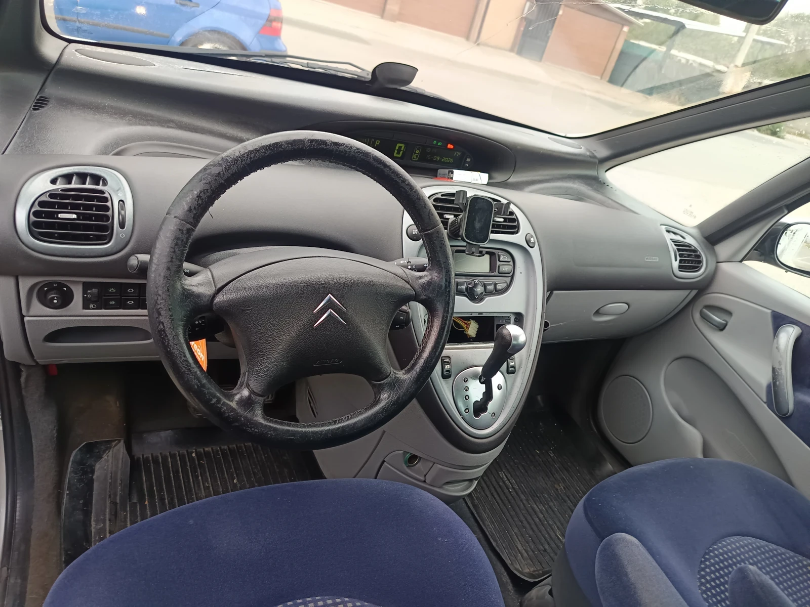 Citroen Xsara picasso 1.6i автоматик, снимка 8 - Автомобили и джипове - 56111595