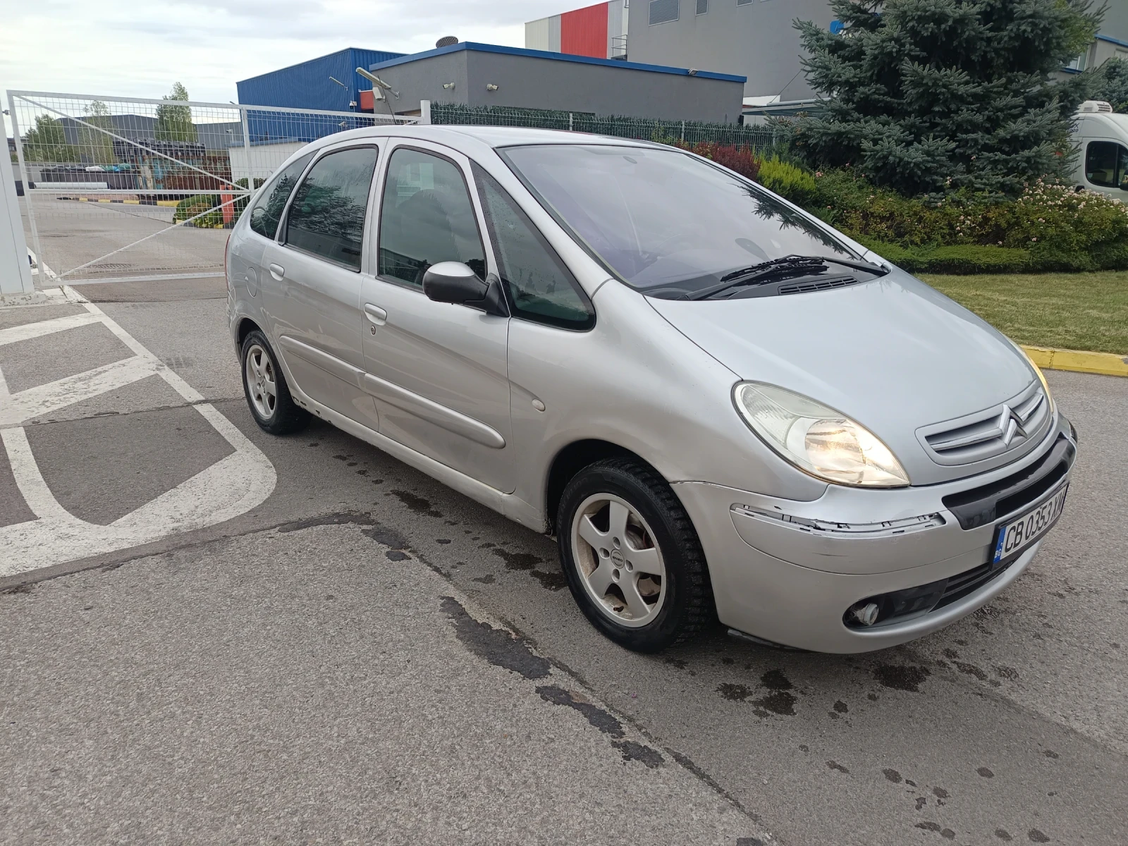 Citroen Xsara picasso 1.6i автоматик, снимка 3 - Автомобили и джипове - 56111595