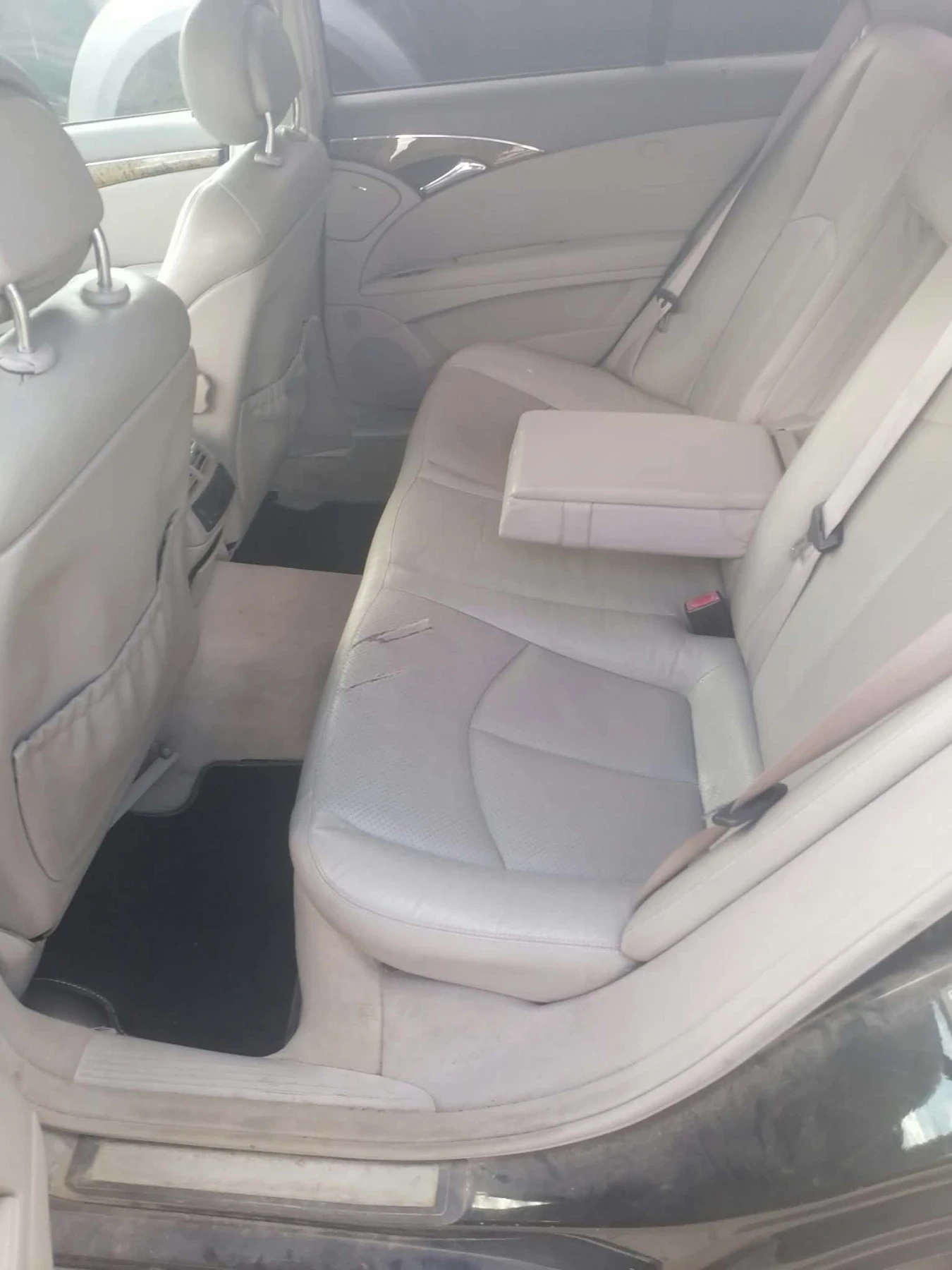 Mercedes-Benz E 320 AVANTGARDE, снимка 8 - Автомобили и джипове - 56188690