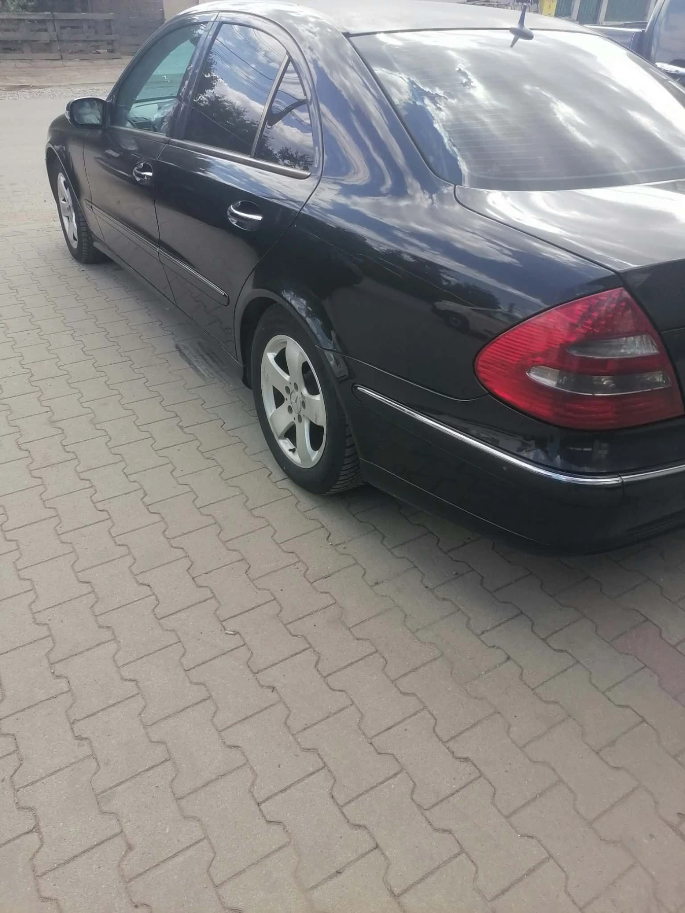 Mercedes-Benz E 320 AVANTGARDE, снимка 4 - Автомобили и джипове - 56188690