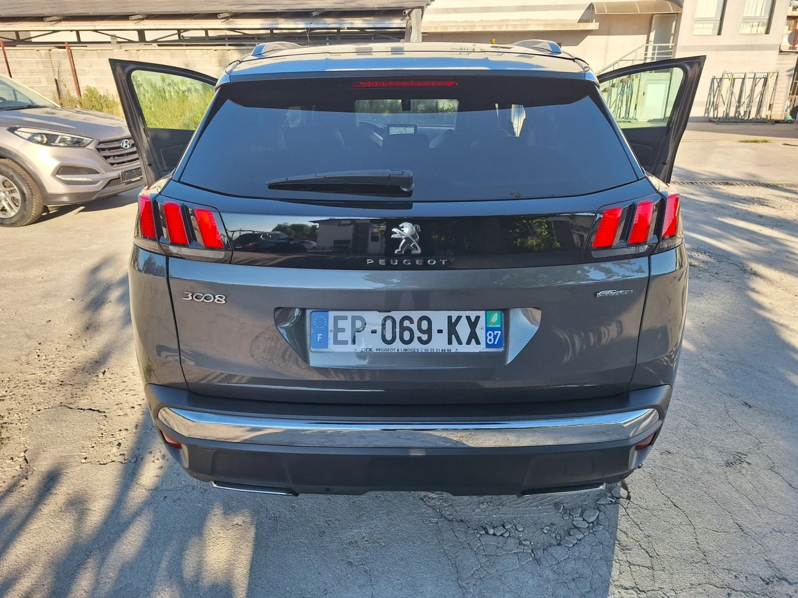 Peugeot 3008 1.6d* GT-LINE/НАВИ/КАМЕРА/СТАРТ-СТОП/ ЛЕД/6ск* , снимка 4 - Автомобили и джипове - 56215681