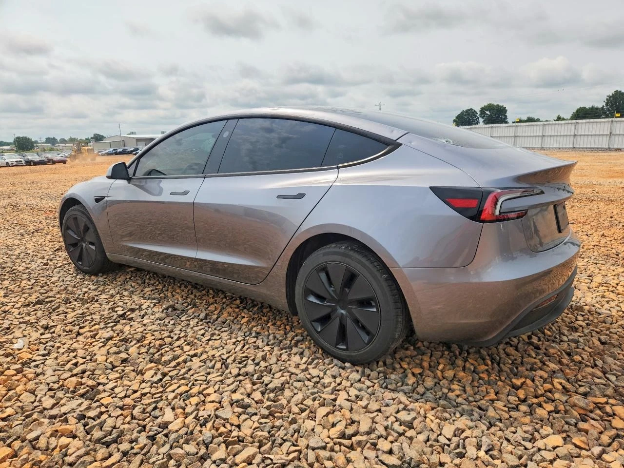 Tesla Model 3 FSDC 4| РЕАЛЕН ПРОБЕГ, снимка 2 - Автомобили и джипове - 56366847