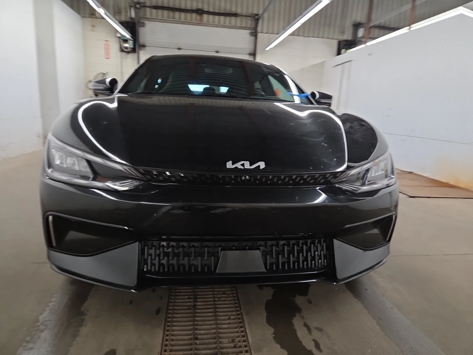 Kia EV6 GT * AWD, снимка 2 - Автомобили и джипове - 56623359